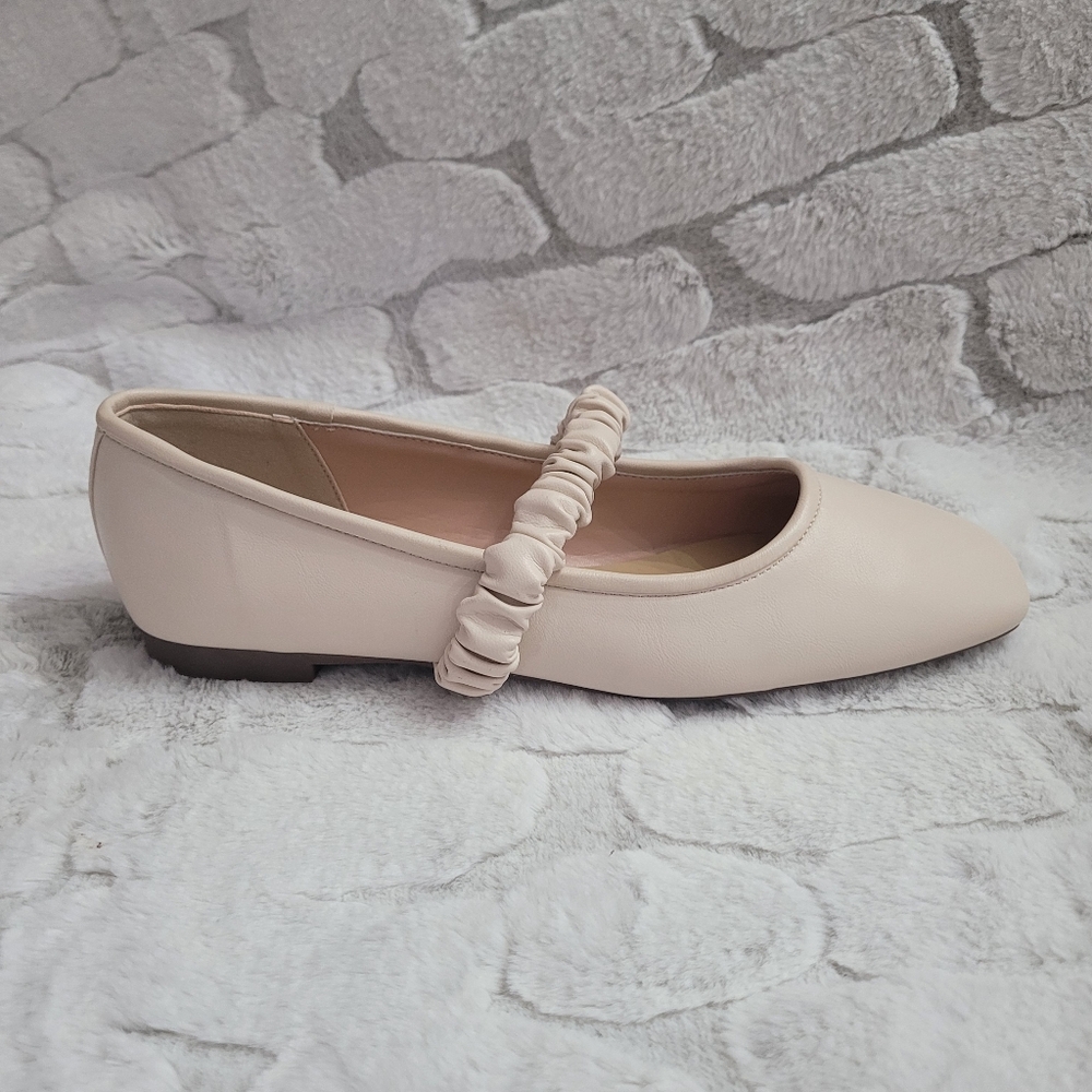 C. Paravano Women's Size 10.5 Off White Elastic Strap Mary Jane (Clara) Flats - Picture 6 of 13